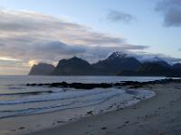 Lichtstimmung am Sandnes Strand um 23 Uh - Lofoten
